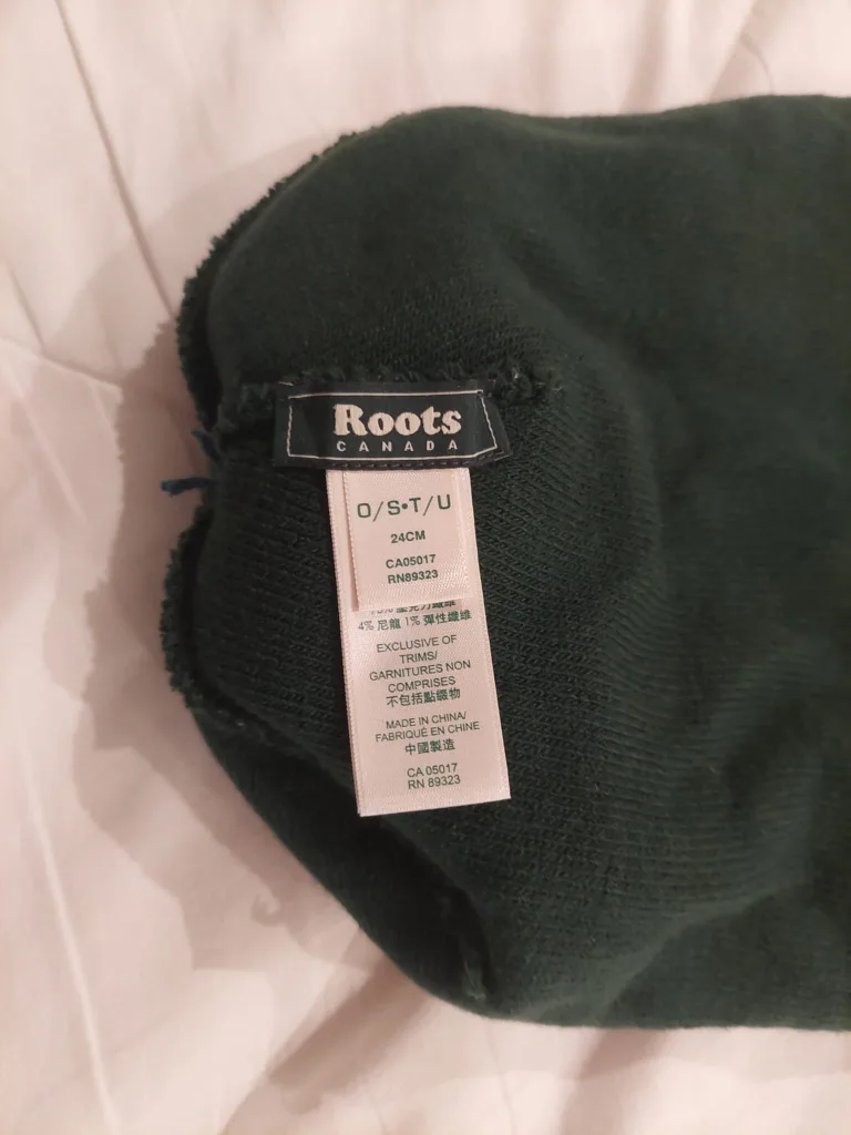 Roots Canada Pom Pom Beanie - Green image indicator(2)