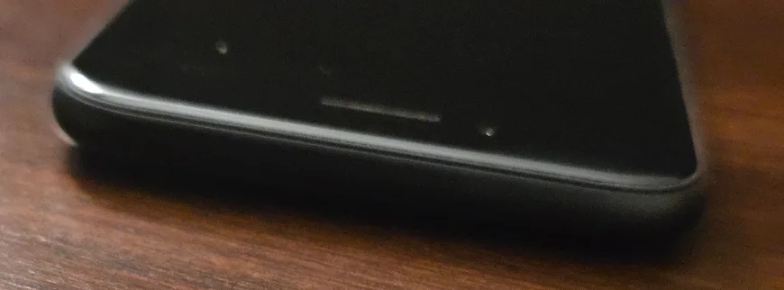 iPhone 7 - 128 GB - Black - Unlocked - Not refurbished image indicator(7)