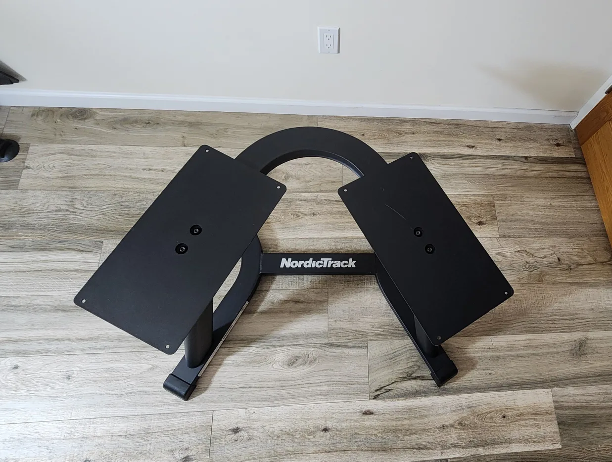NordicTrack Weight Plate Stand image indicator(3)