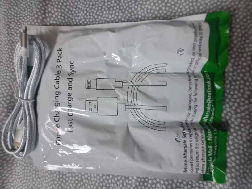 3 Ipad,Iphone Charging cables brand new image indicator(2)