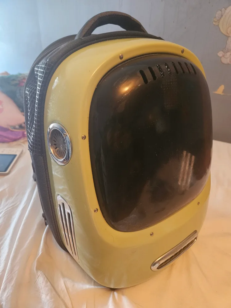 Unique Pet Carrier Backpack - Pastel Yellow image indicator(2)