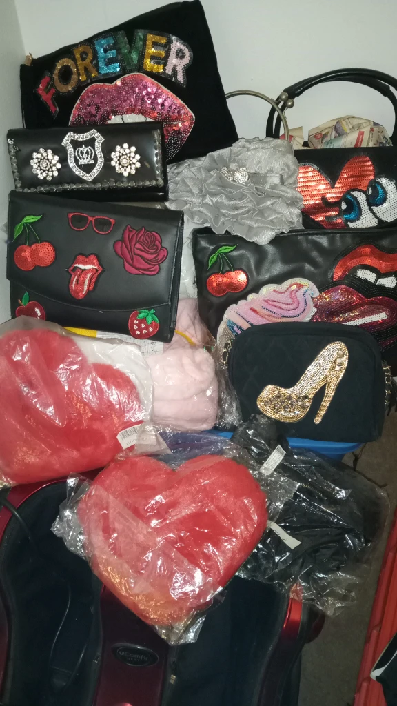 Lot of embellished purses and clutches - photo 2