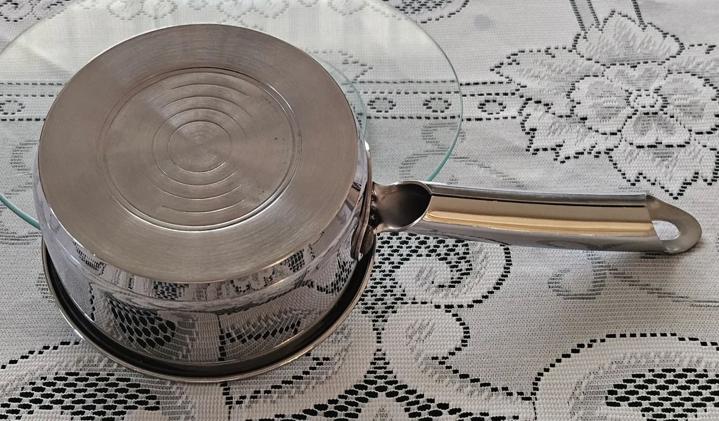 Vintage Stainless Steel 1Qt Saucepot image indicator(8)