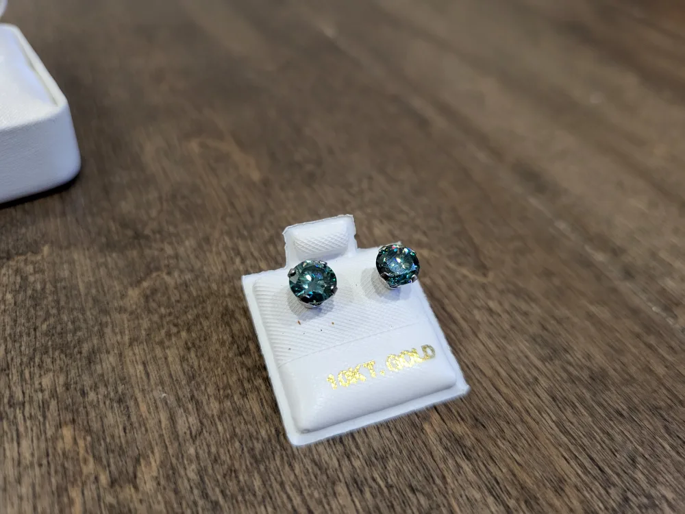 10kt Gold Blue Moissanite Stud Earrings image indicator(3)