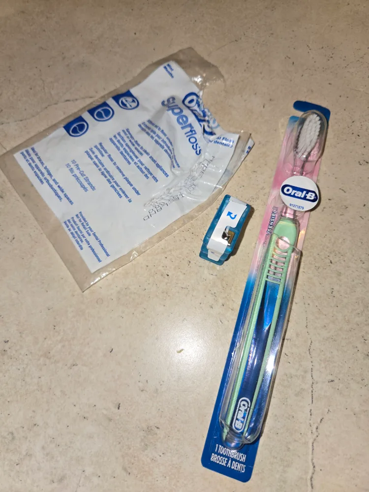 Dental Hygiene Bundle: Oral-B  Floss & Toothbrush image indicator(3)