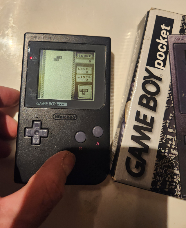 Vintage Nintendo Game Boy Pocket with Box - photo 4