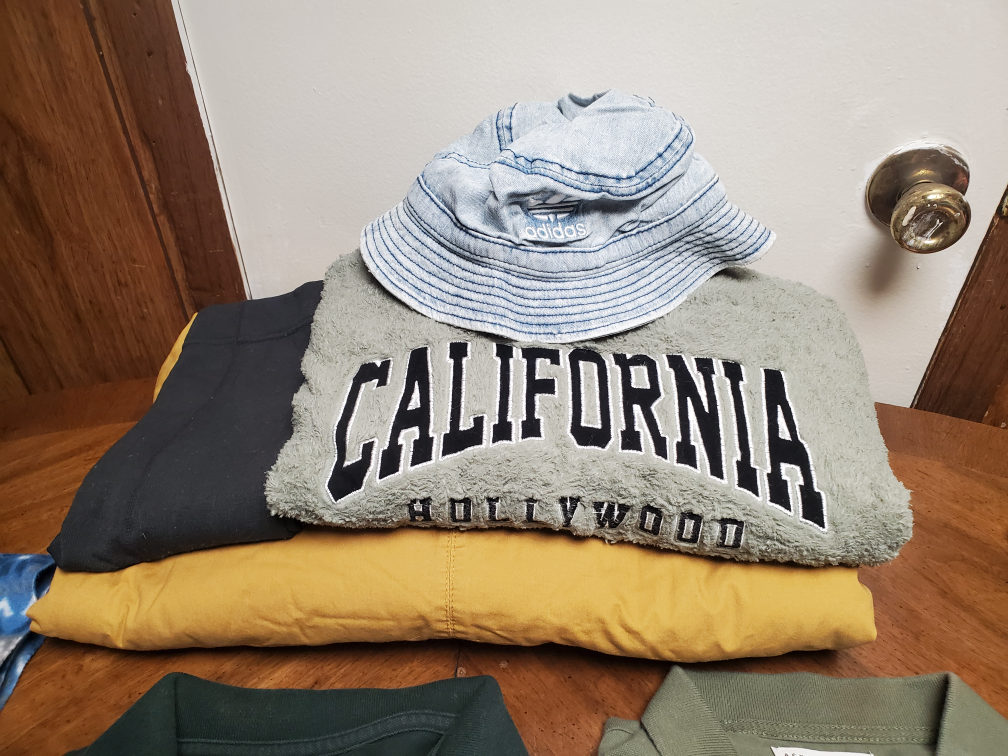 clothing Bundle (Women) - photo 4
