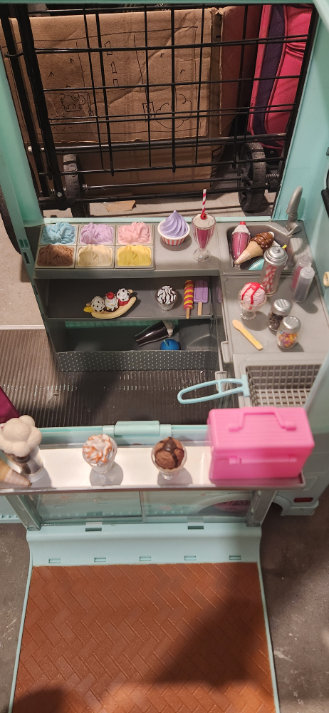 #freecycle Og girl (similar to American girl) Icecream Truck - photo 3