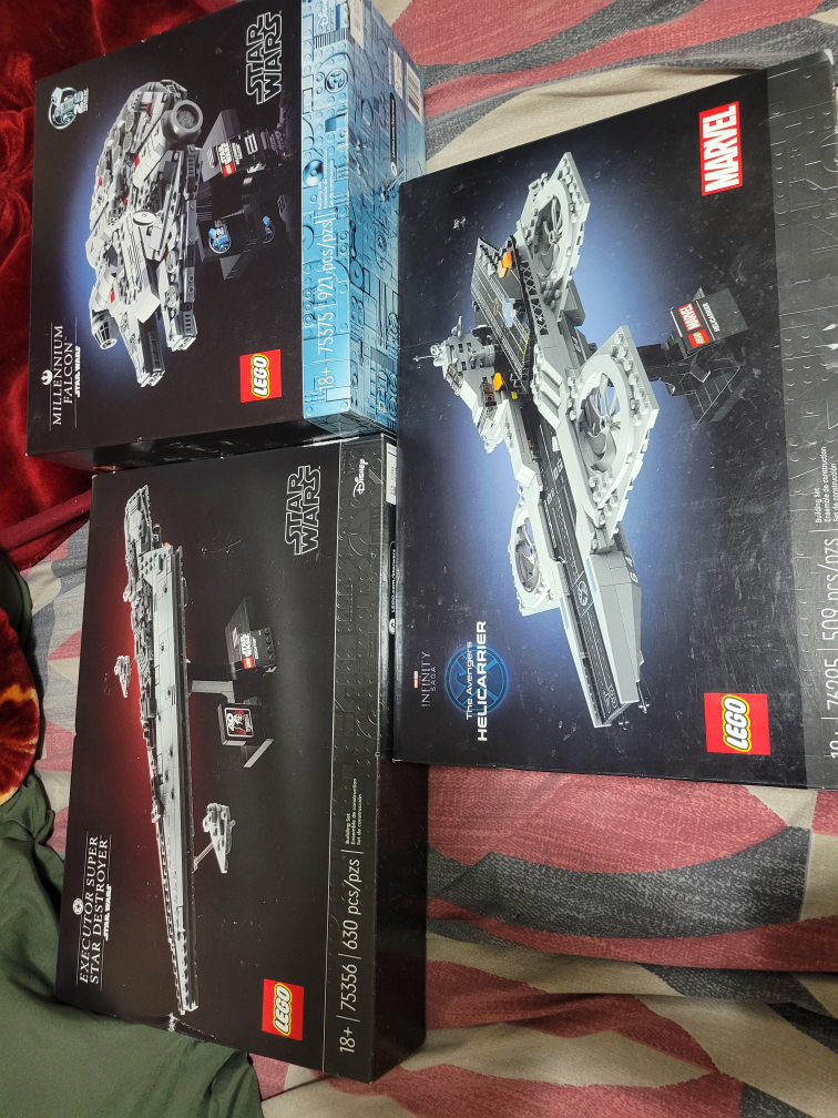 Bulk LEGO Lot - Star Wars, Marvel, DC, Technic - photo 4