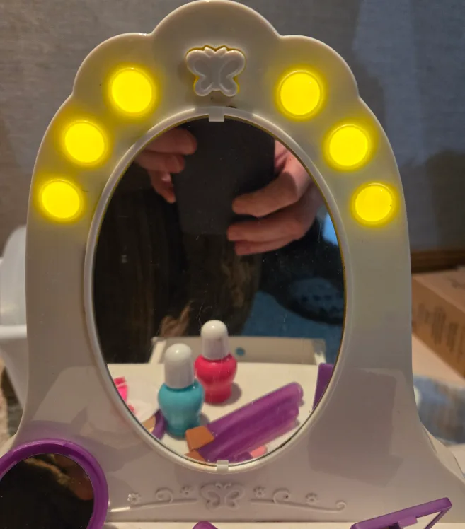 🏈 18" Doll Vanity Set with Lights and Stool image indicator(4)