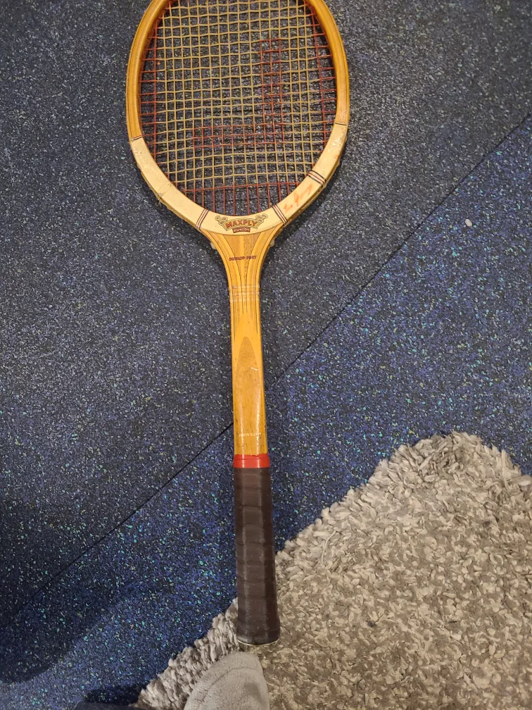Vintage Dunlop Maxply Tennis Racquet image indicator(2)