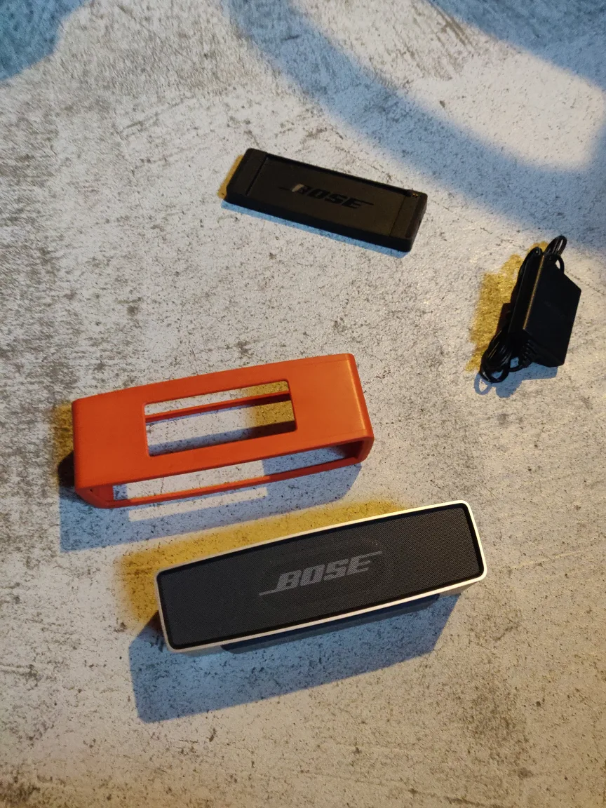 Bose Bluetooth speaker image indicator(4)