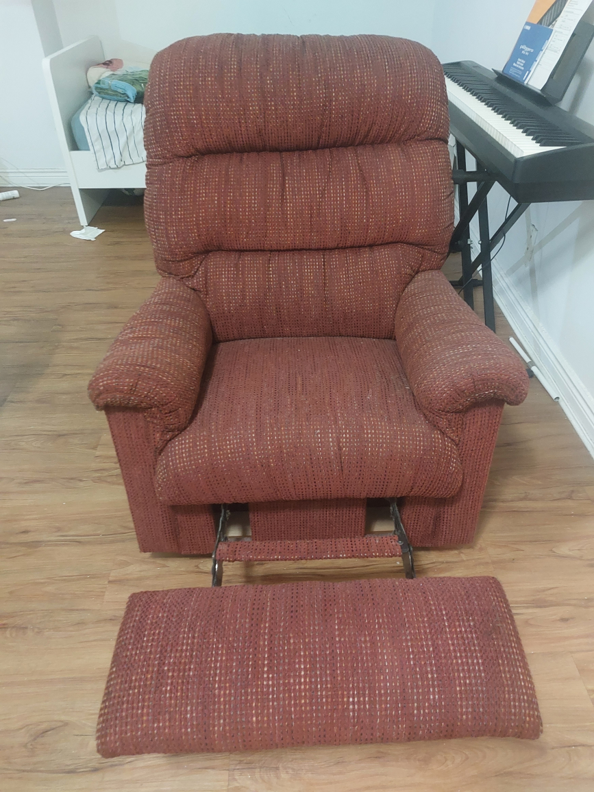Recliner Chair with Footrest - photo 3