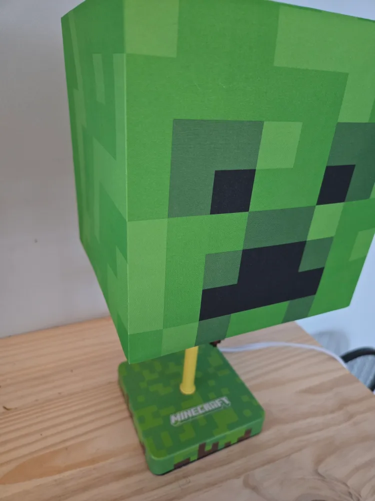 🏈 Minecraft Creeper Desk Lamp image indicator(3)