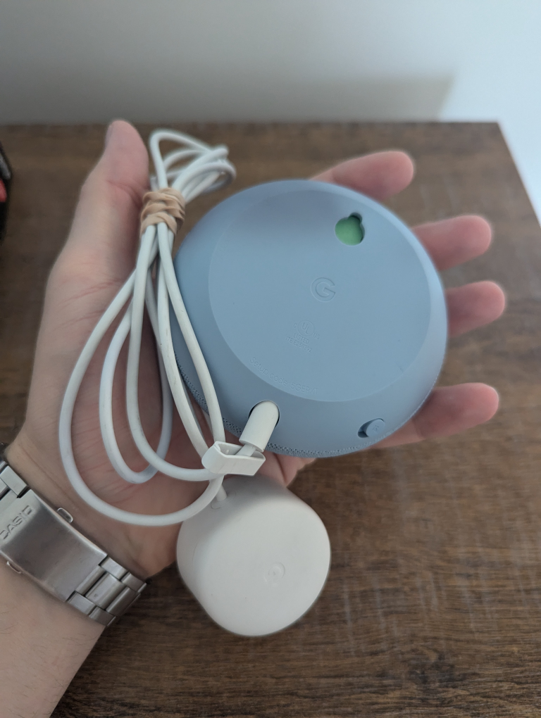 Google Nest Mini (2nd gen) Smart Speaker - photo 3