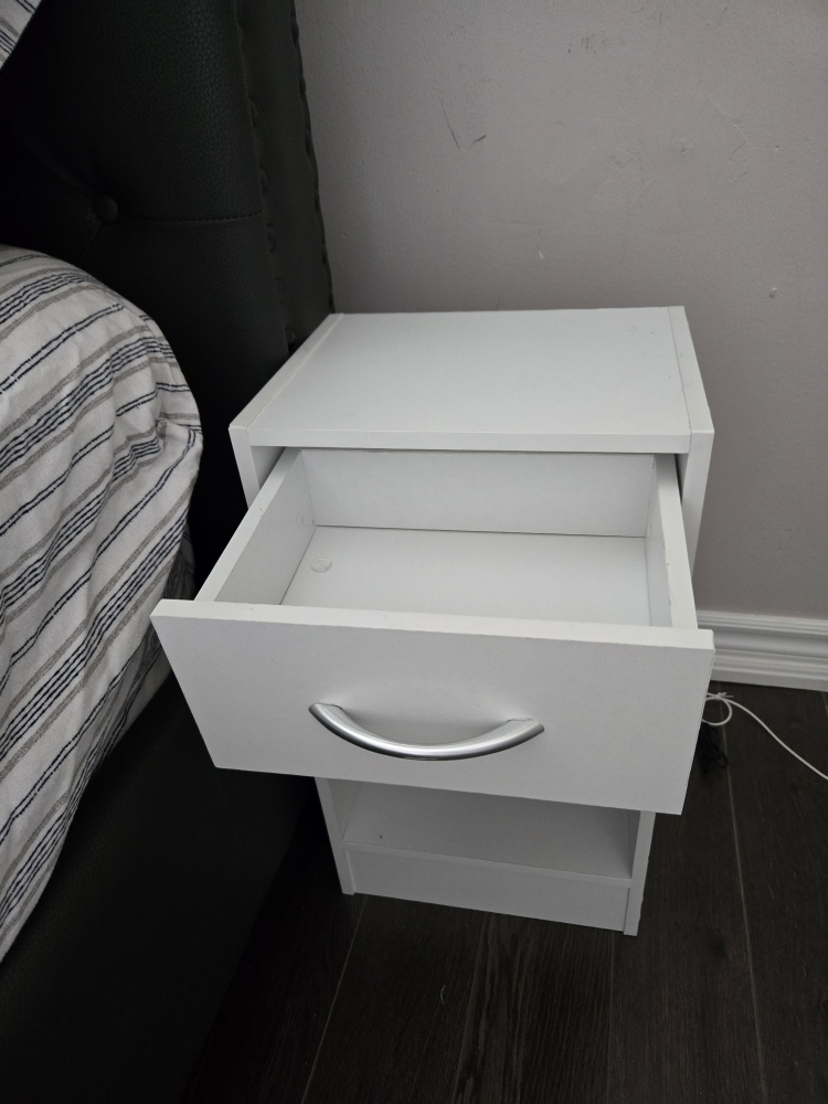 2 White bedside table with one drawer - photo 3