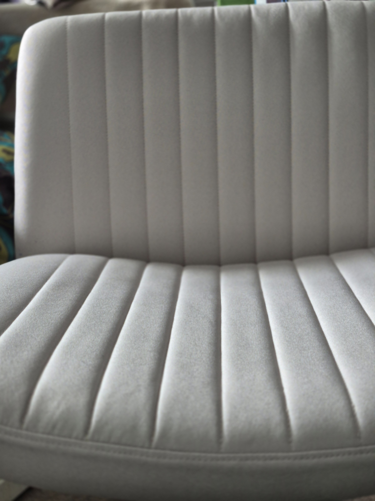 White Swivel Office Chair - photo 2