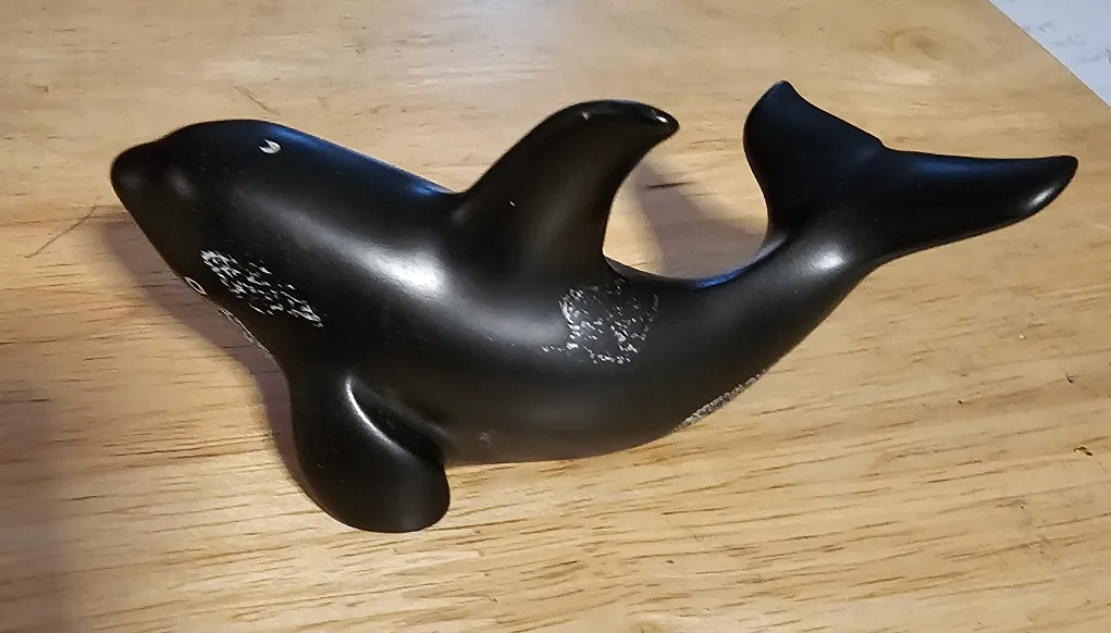 Orca Whale Figurine image indicator(2)