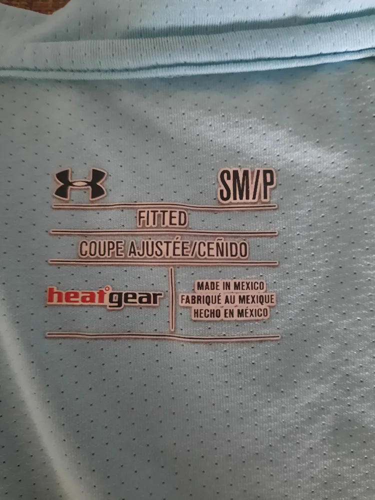 Under Armour HeatGear Fitted T-Shirt - Size SM/P image indicator(2)
