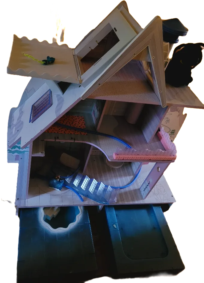 LOL ,Multi-Level Dollhouse Playset thumbnail