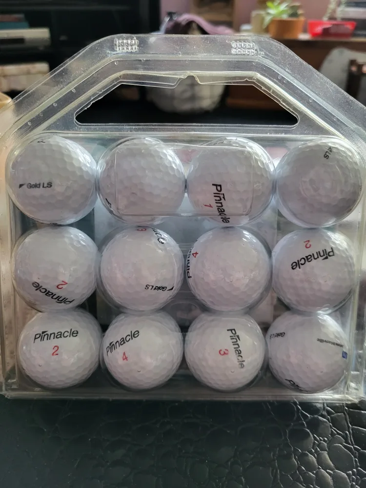 Pinnacle Tour Velocity Golf Balls - One Dozen image indicator(2)