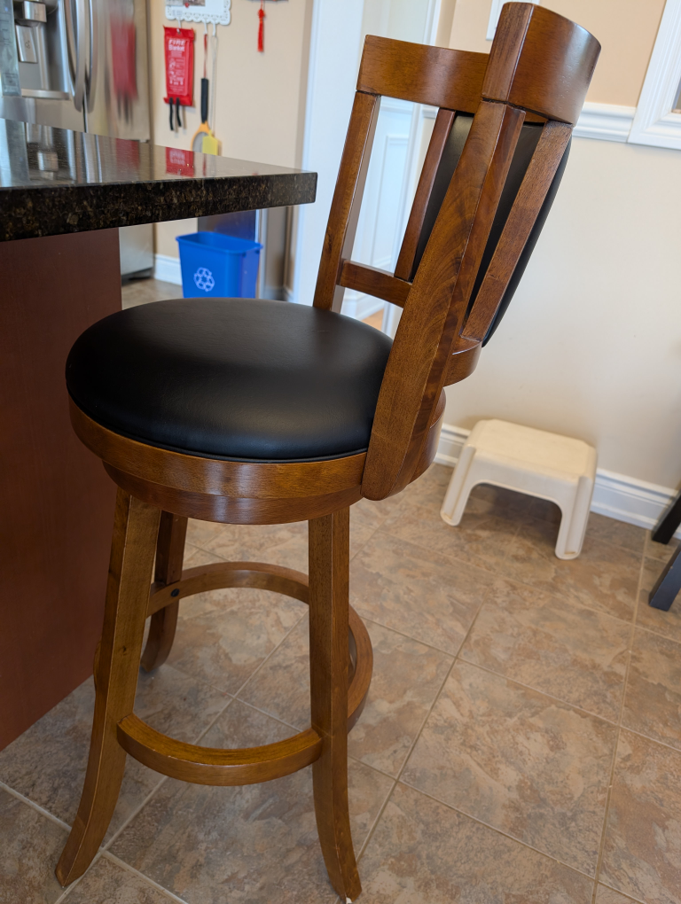 Swivelling Bar Stool - Brown Wood and Black Leatherette - photo 4