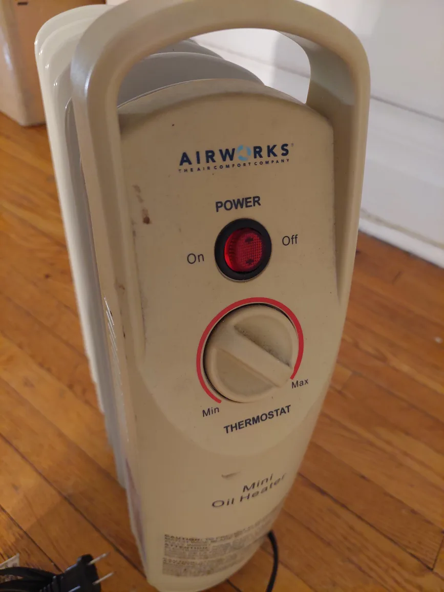 Airworks Mini Space Heater image indicator(2)