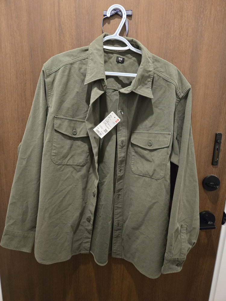 UNIQLO Men's Olive Green Jersey Overshirt - Long Sleeve - photo 2
