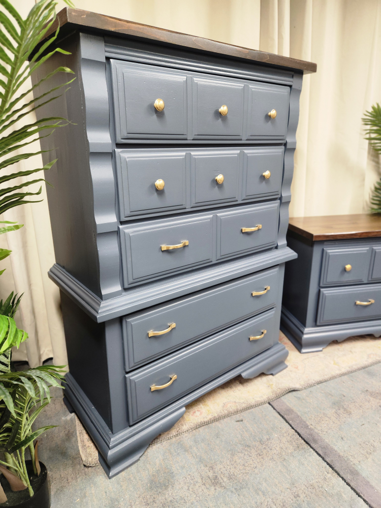 Refurbished Blue Dresser and Nightstand Set - photo 5