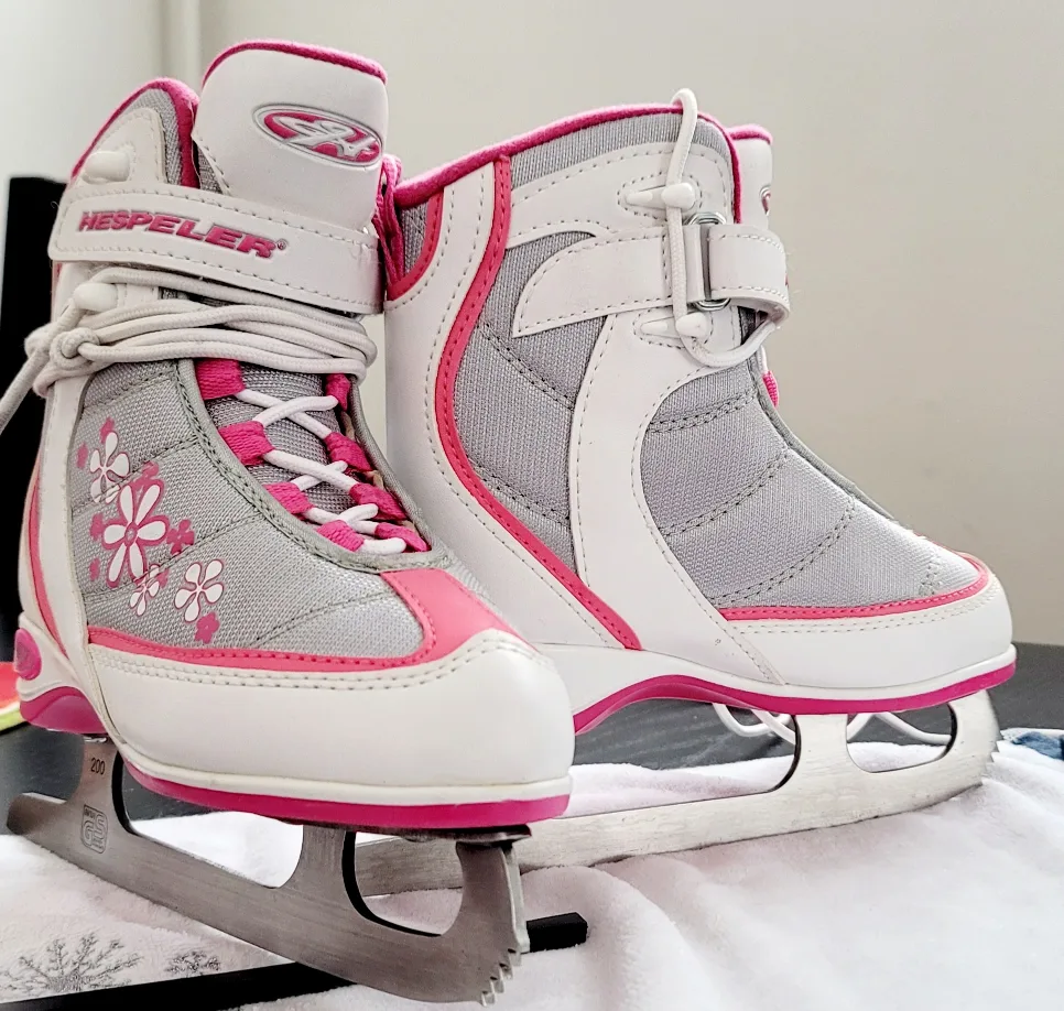 Hespeler Girls' Figure Skates - Size US J1 image indicator(4)