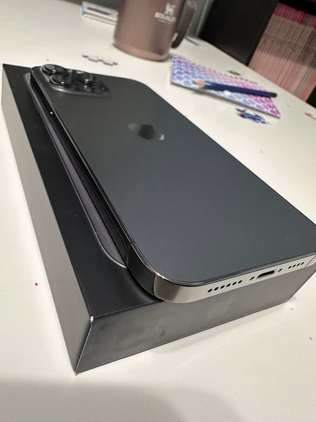 iPhone 13 Pro Max Graphite 512GB with Cases - photo 2