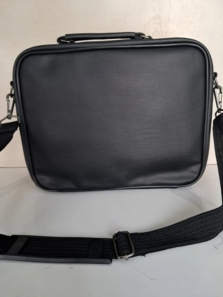 🏈Black Laptop Messenger Bag image indicator(2)