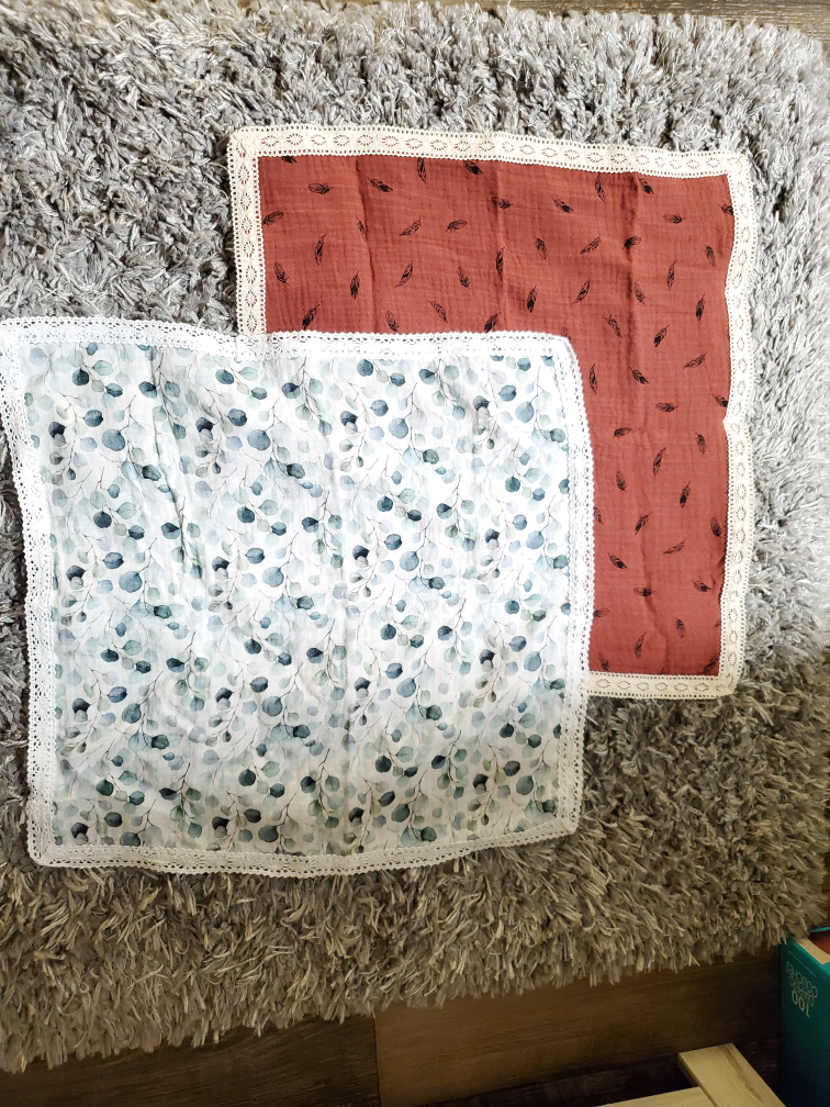🏈2 burp cloths brand new