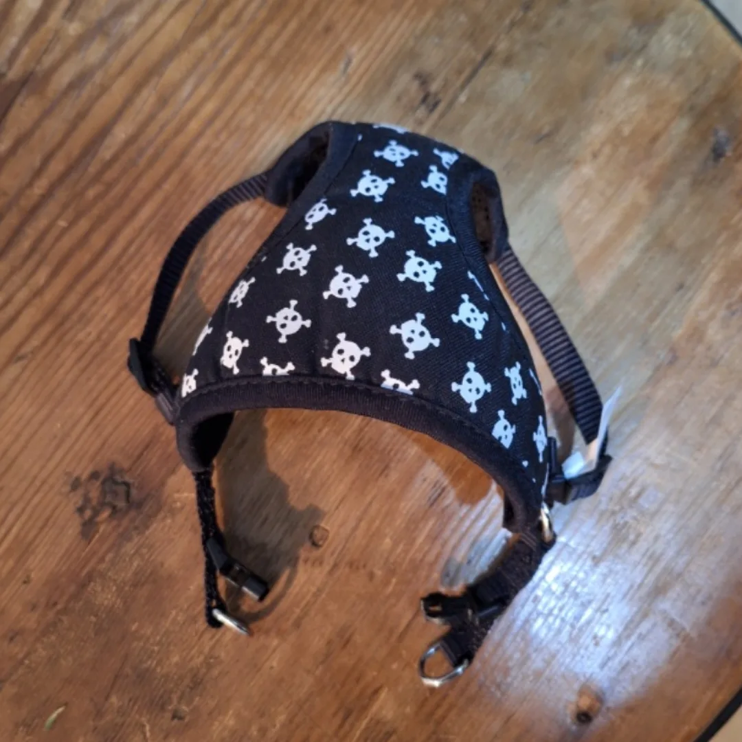 Small Pet Harness - Skull Print image indicator(4)