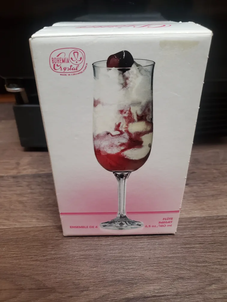 Champagne Flute Set of 4 Bohemia Crystal-Czechoslovakia-NEW image indicator(2)