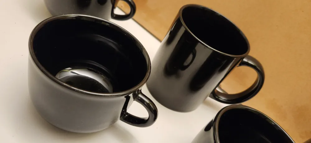 Set of 5 Black  Mugs never used image indicator(3)