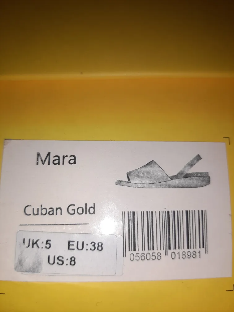 NEW in box Women's Strive sandal, suede/leather, size 8 image indicator(3)