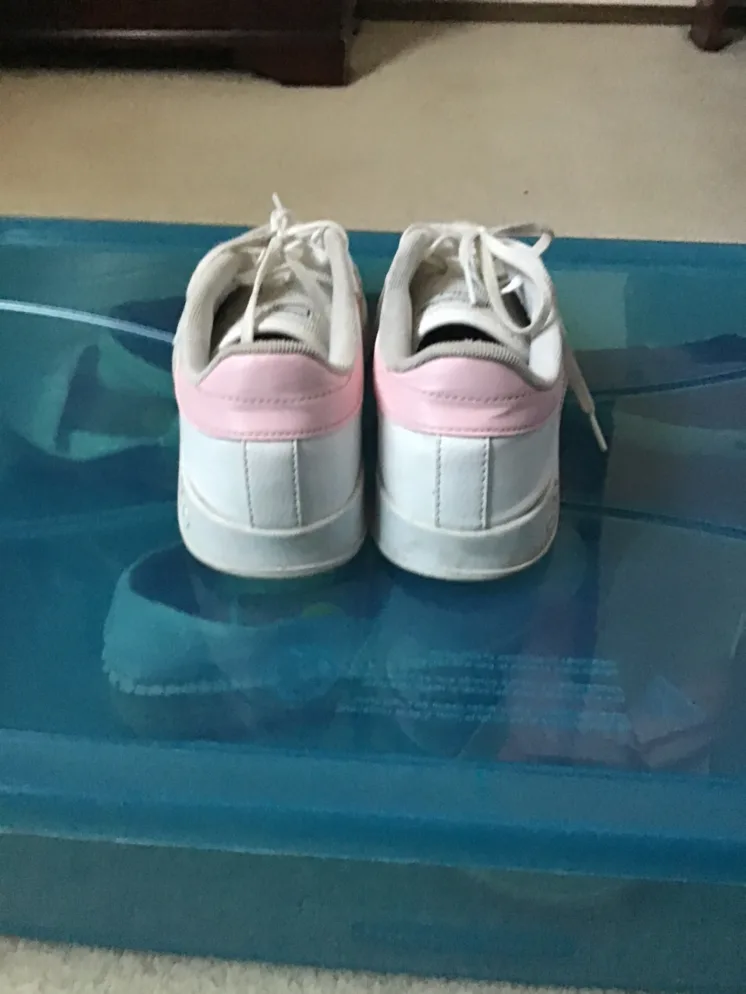 Women’s Adidas Snickers image indicator(4)