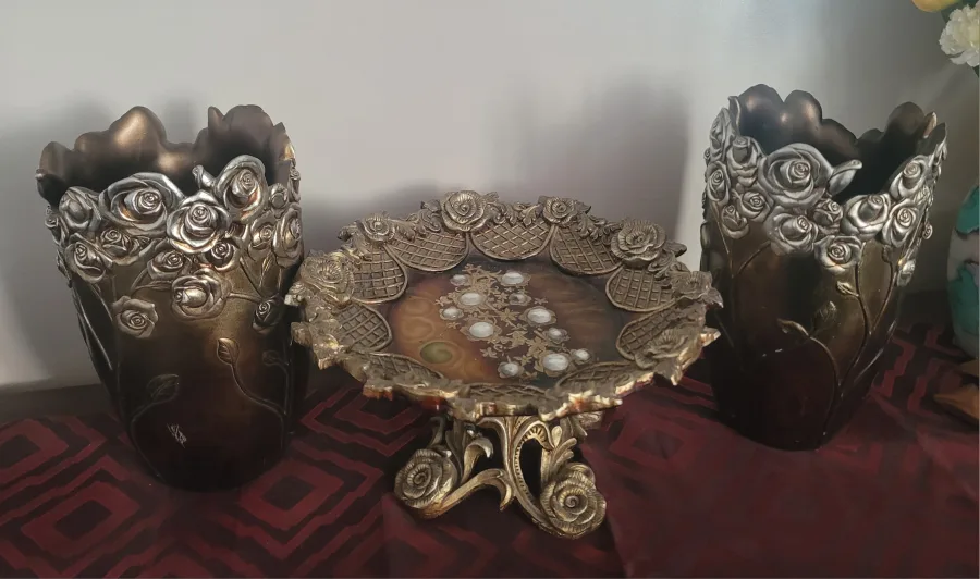 Ornate Rose Decor Set - Two Vases & Decorative Tray thumbnail