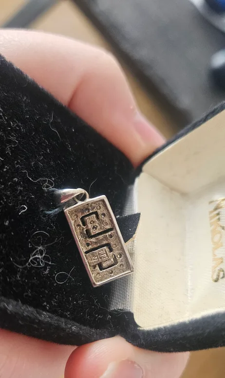 silver pendant image indicator(3)