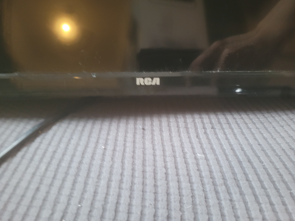 RCA 24" LED HDTV - photo 2