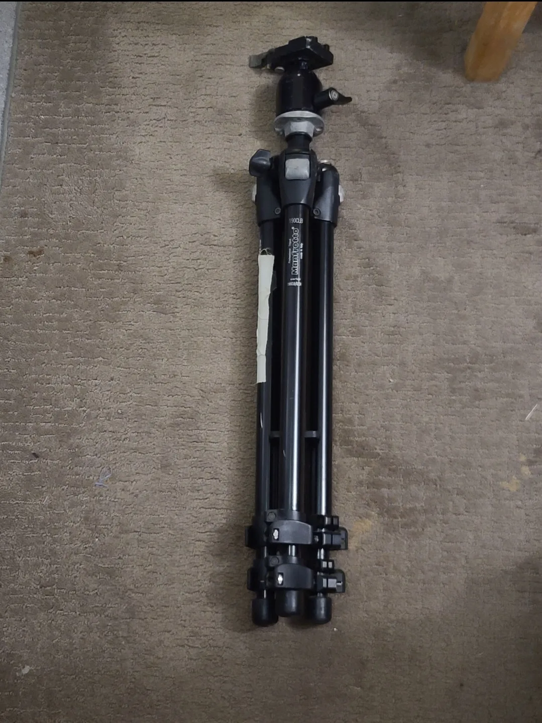 Manfrotto 190CLB Tripod image indicator(3)