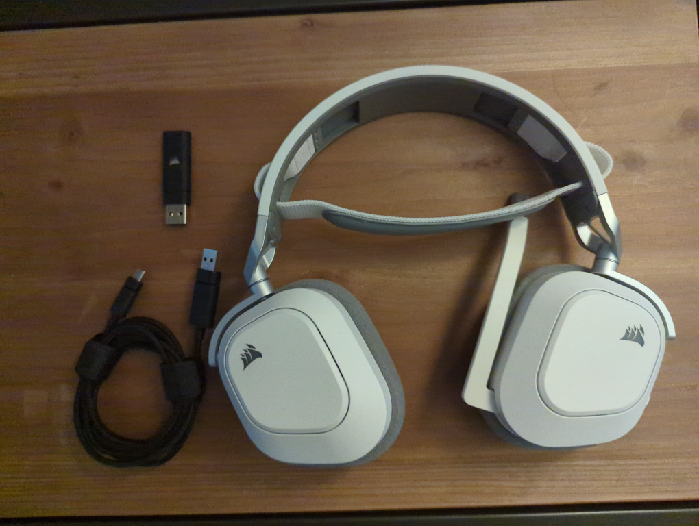 CORSAIR HS80 Headset