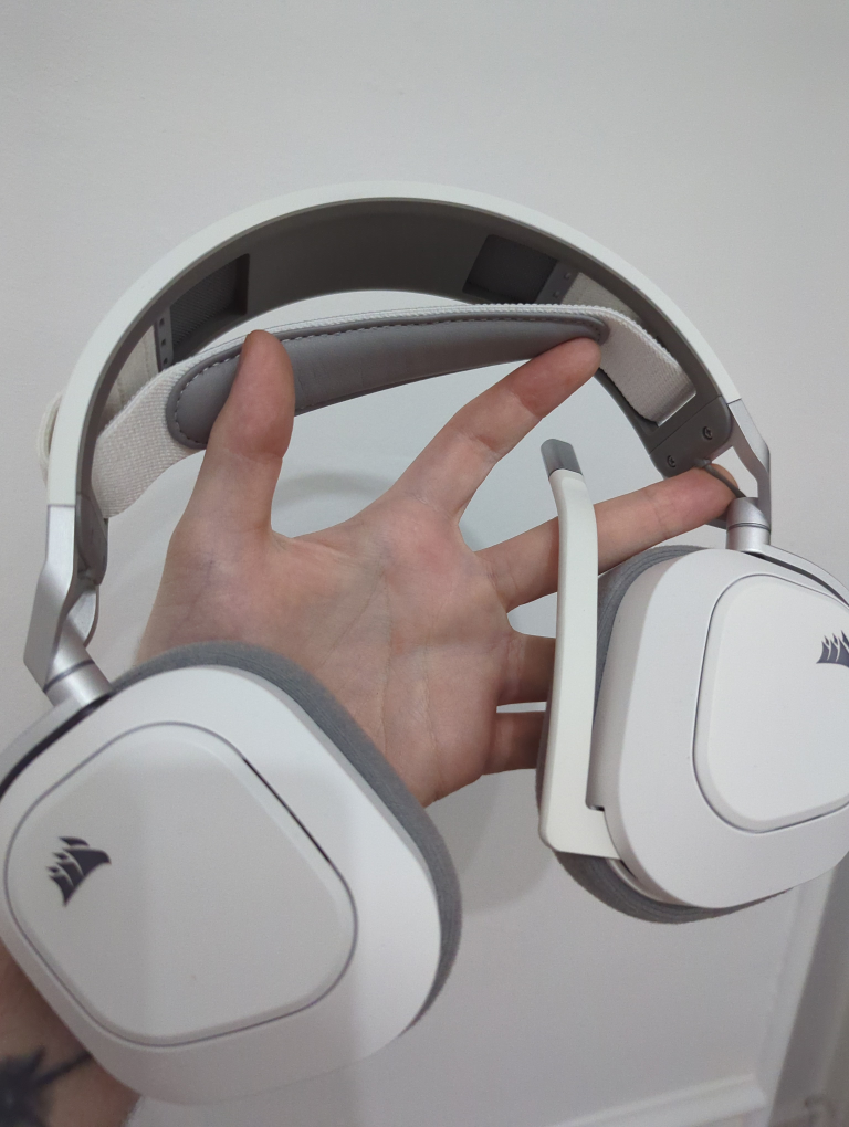 CORSAIR HS80 Headset - photo 2