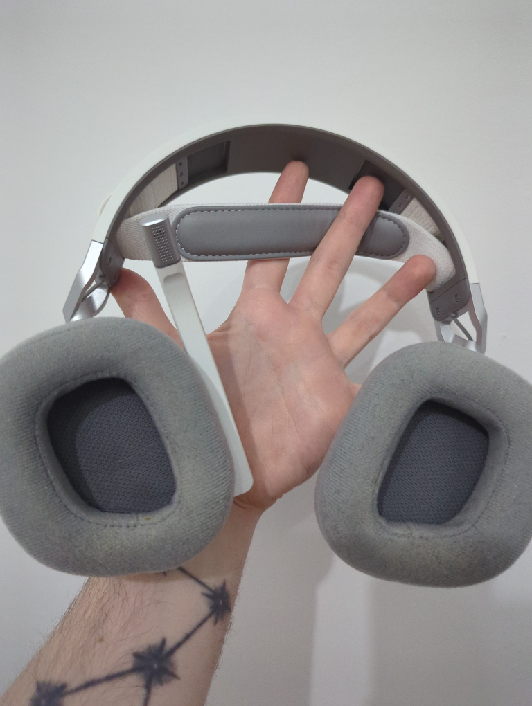 CORSAIR HS80 Headset - photo 3