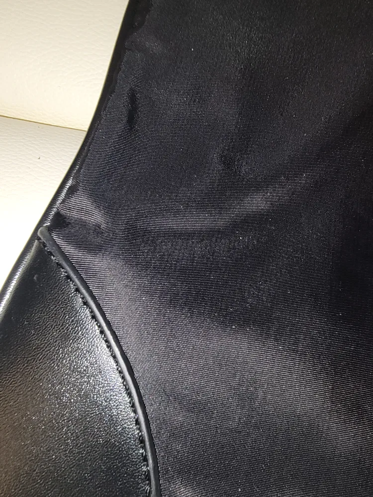 🏈Tory Burch Black Nylon Crossbody Bag image indicator(2)