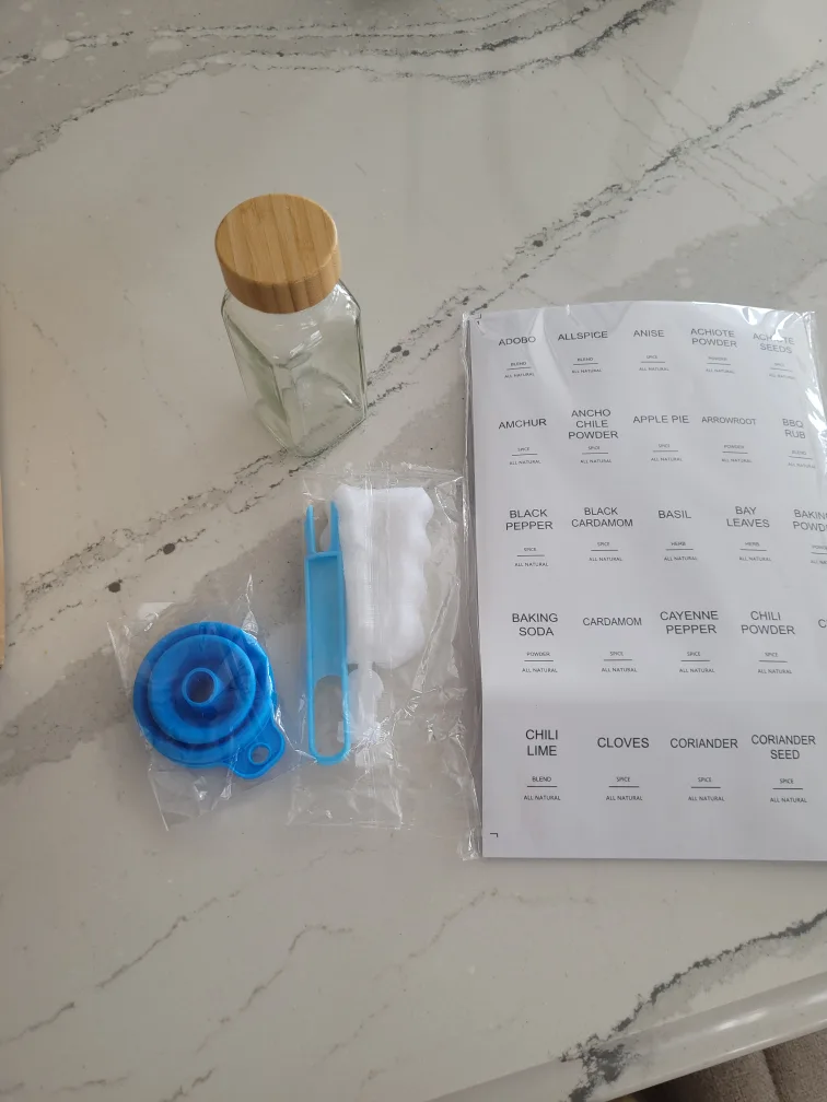 12 Spice Jars with Bamboo Lids and Labels image indicator(2)