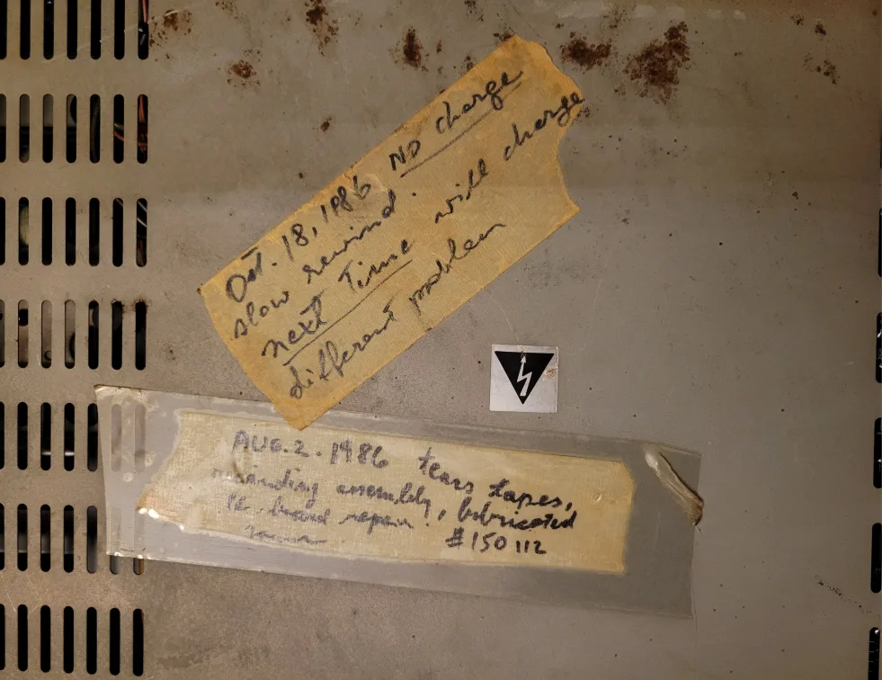 Vintage Sanyo VCR 3000 Video Cassette Recorder image indicator(9)