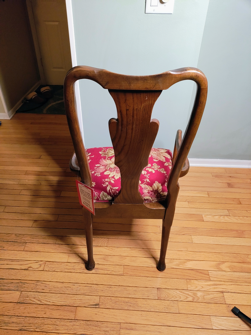 4 Wooden Dining Chairs with Floral Cushion - photo 4
