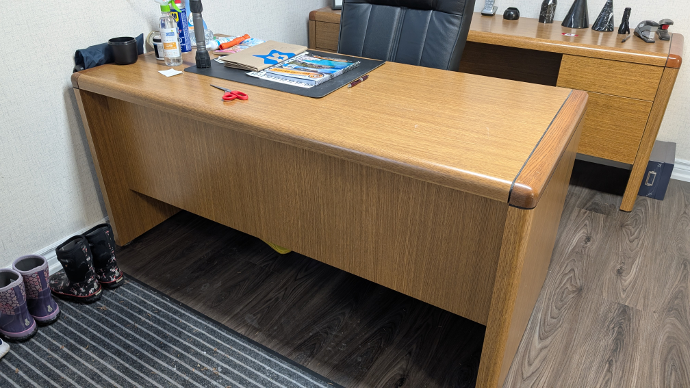office furniture - photo 2
